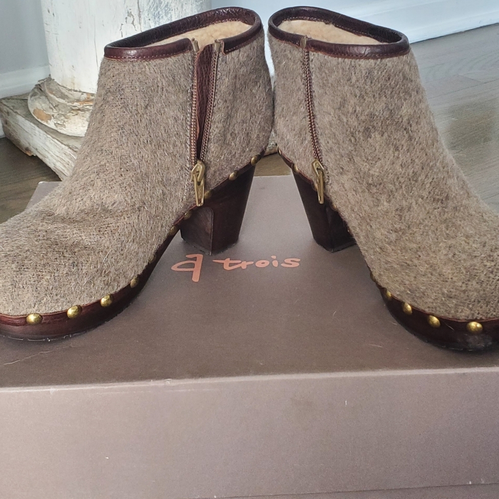 Shearling lined clog booties